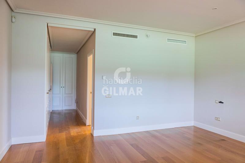 Foto cbe93d73-a8b0-4ed5-9c08-29c9750ce75b. Xalet amb calefacció aparcament piscina a Navalquejigo-Los Arroyos Escorial (El)