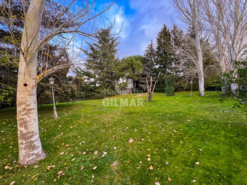 Foto 8c85f9d2-e0b6-43e1-9ad5-49f532408187. Chalet se pone en venta chalet exclusivo en urbanización dominio de fontenebro . con vigilancia 24 horas, club social, re en Collado Villalba