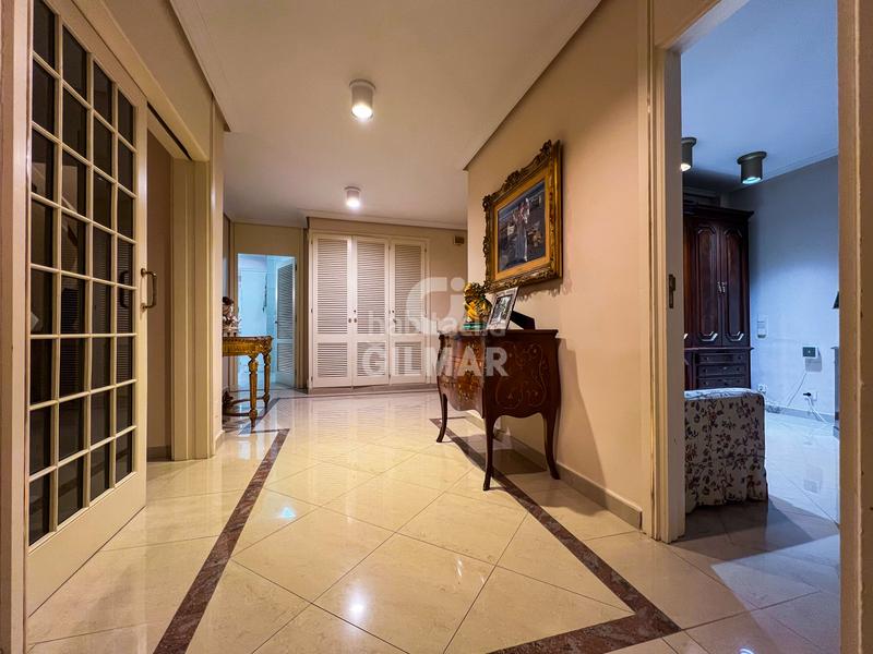Foto c69c75c4-b1f0-45d2-b7c0-ce5e1dc220ff. Chalet se pone en venta chalet exclusivo en urbanización dominio de fontenebro . con vigilancia 24 horas, club social, re en Collado Villalba