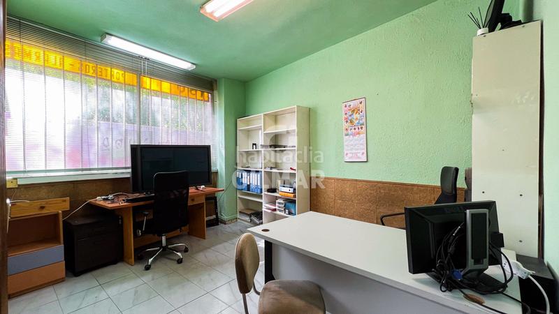 Foto 20ad6540-770f-4b60-9d24-70be1df4b8f8. Local commercial avec chauffage dans Guadarrama
