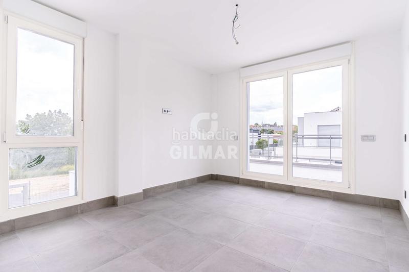 Foto a337fe59-5f97-42b9-9ae9-b74da77862c0. Casa pareada descubre esta magnífica oportunidad de adquirir un chalet pareado de obra nueva . ubicado en una tranquila área res en Torrelodones