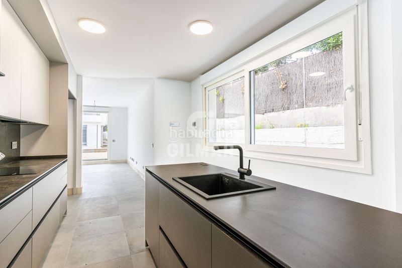 Foto bb8c9928-396e-4901-8753-0ebc1d76ba27. Casa pareada descubre esta magnífica oportunidad de adquirir un chalet pareado de obra nueva . ubicado en una tranquila área res en Torrelodones