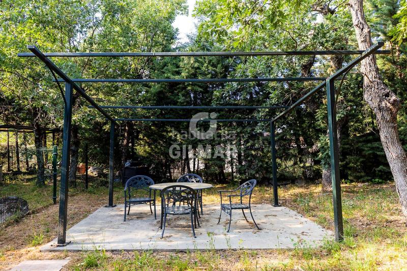 Foto d4048e1e-0c30-4e79-9a98-3d3258fc7e13. Chalet avec piscine dans Valdemorillo pueblo Valdemorillo