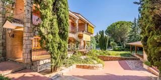 Xalet en Becerril de la Sierra. Descubre este impresionante chalet independiente con piscina ubi