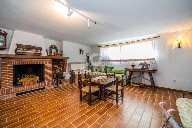 Foto 03637492-c051-4493-a169-ec0d4bacbc51. Chalet descubre este impresionante chalet independiente con piscina ubicado en becerril, un enclave privilegiado en el noroeste de madrid en Becerril de la Sierra