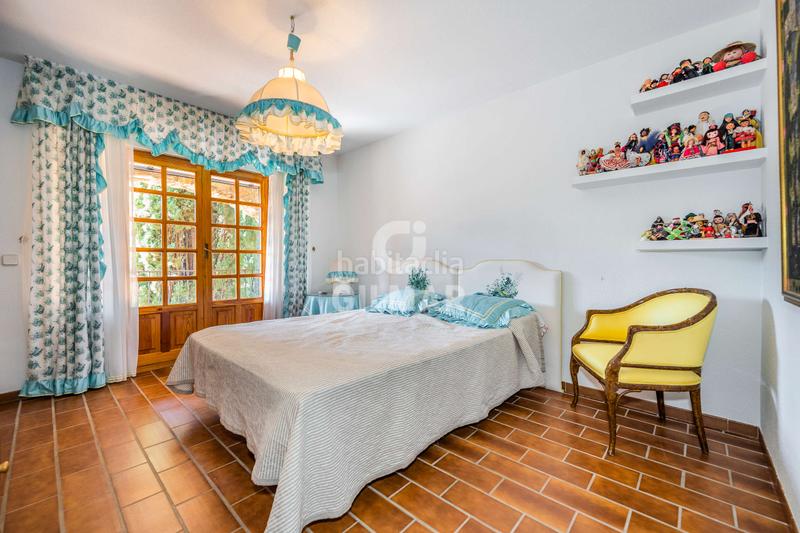Foto a7b45be1-37f1-433e-b5fb-4e9cbd3df958. Chalet descubre este impresionante chalet independiente con piscina ubicado en becerril, un enclave privilegiado en el noroeste de madrid en Becerril de la Sierra