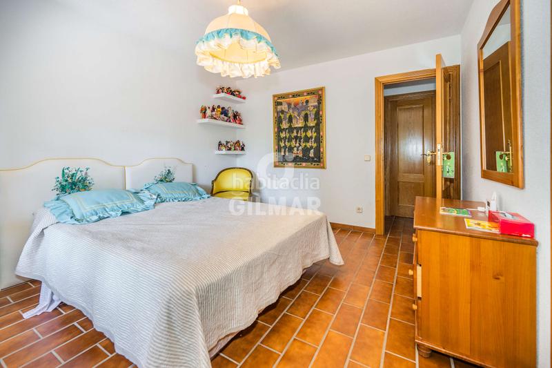 Foto b93d34a2-c21b-45a5-a647-43e099b90404. Chalet descubre este impresionante chalet independiente con piscina ubicado en becerril, un enclave privilegiado en el noroeste de madrid en Becerril de la Sierra