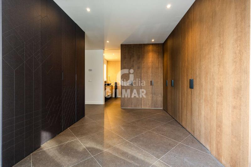 Foto 1211adef-831c-42b0-84e2-6d496d263a42. Chalet  independiente en venta urbanización privadadescubre este impresionante chalet independiente, completamente reformado y list en Collado Villalba