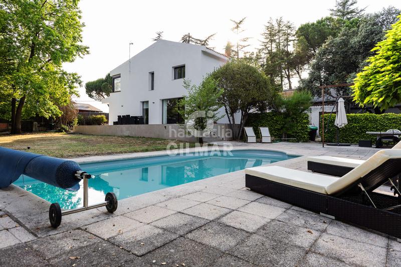 Foto 34c16ac1-502f-43bb-a64a-770edb90e18d. Chalet  independiente en venta urbanización privadadescubre este impresionante chalet independiente, completamente reformado y list en Collado Villalba