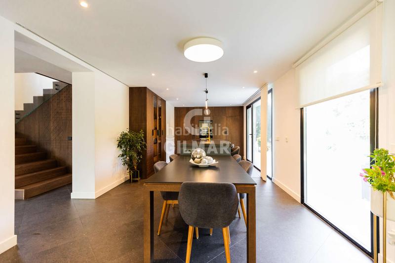 Foto 7fa2e118-a95e-462f-ba57-ae468d735870. Chalet  independiente en venta urbanización privadadescubre este impresionante chalet independiente, completamente reformado y list en Collado Villalba