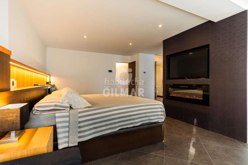 Foto a0592792-373b-4a6c-b8fc-040f498a5029. Chalet  independiente en venta urbanización privadadescubre este impresionante chalet independiente, completamente reformado y list en Collado Villalba