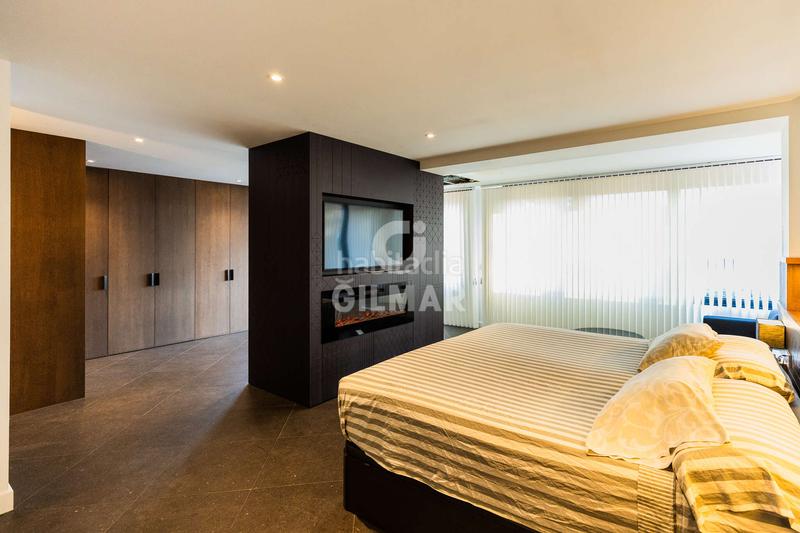 Foto d0eb5e76-b400-4d97-8508-535f6ab06dbe. Chalet  independiente en venta urbanización privadadescubre este impresionante chalet independiente, completamente reformado y list en Collado Villalba