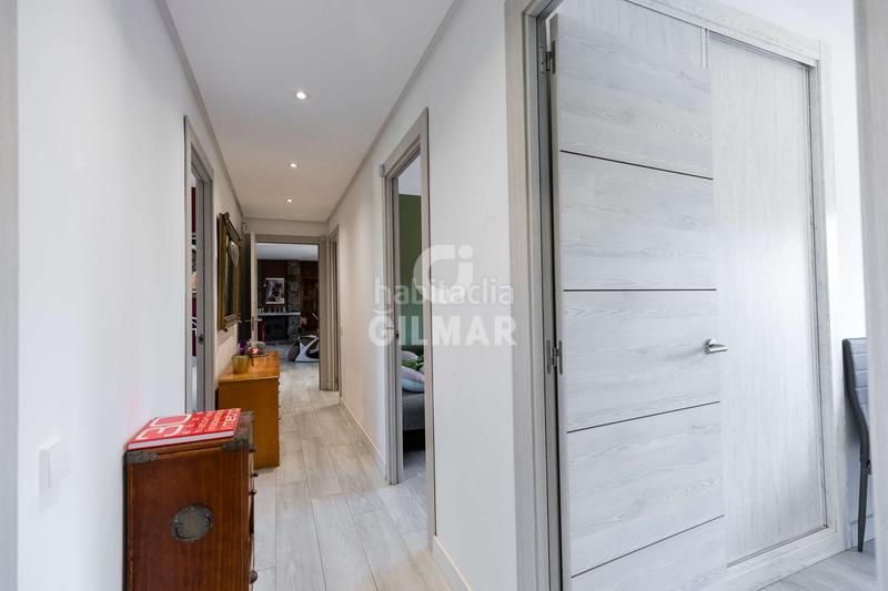 Foto a107181d-5a8e-4701-9e2b-0b86359076be. Chalet se presenta en exclusiva este chalet independiente, completamente reformado en el año 2021 con materiales de primera calidad, un d en Colmenarejo