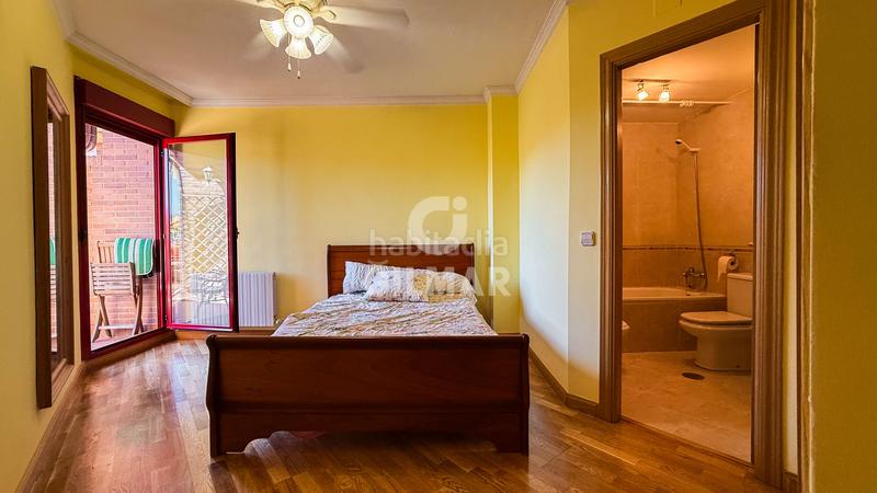 Foto 20c5d74e-10f3-4770-bfb5-d1bd1bdc3f70. Pis amb calefacció aparcament piscina a Los Valles Collado Villalba