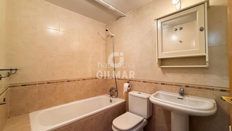 Foto e0b99578-f871-4a68-bac9-af1316829344. Pis amb calefacció aparcament piscina a Los Valles Collado Villalba