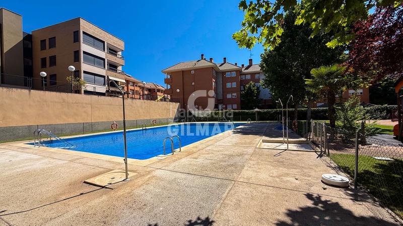 Foto f9b4a564-d276-4116-8c5e-16629581cf68. Pis amb calefacció aparcament piscina a Los Valles Collado Villalba