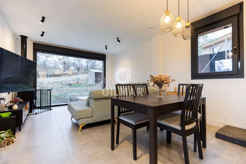 Foto 7b9fdd1f-6b5e-4e6e-a723-4aa2dfe7b8bd. Chalet avec chauffage dans Mataelpino