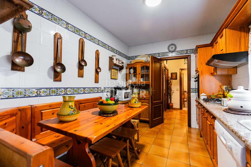 Foto 1c2b7bc0-4f45-42e6-8406-e85c553412a2. Xalet amb calefacció aparcament piscina a Becerril de la Sierra