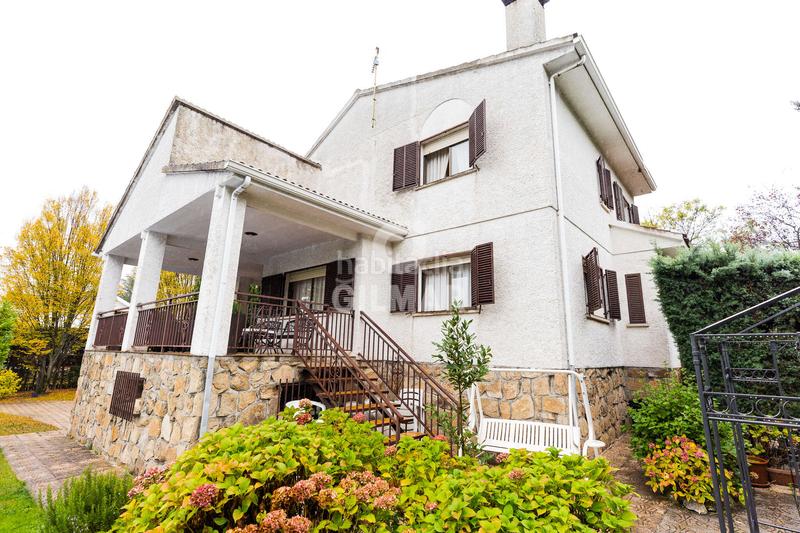 Foto 3b7de64e-dfce-413e-a7c7-86874c91b67a. Xalet amb calefacció aparcament piscina a Becerril de la Sierra