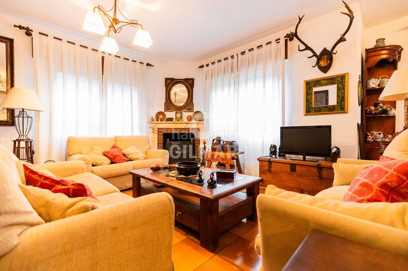 Foto b9959735-8c7e-4d4c-b093-e177f493c323. Xalet amb calefacció aparcament piscina a Becerril de la Sierra