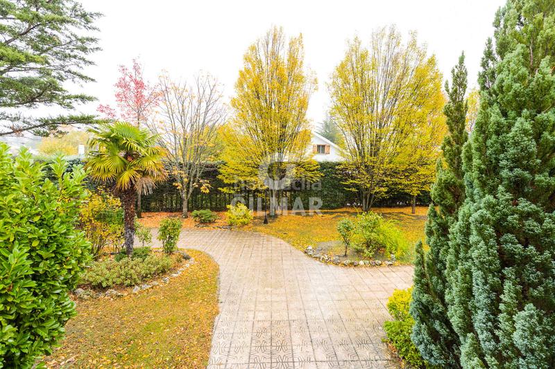 Foto ec7e8191-1c79-4815-9ffd-6d70c7289a81. Xalet amb calefacció aparcament piscina a Becerril de la Sierra