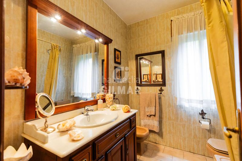 Foto f1904fe1-1bdb-410f-8d75-16ce8e5d7a10. Xalet amb calefacció aparcament piscina a Becerril de la Sierra