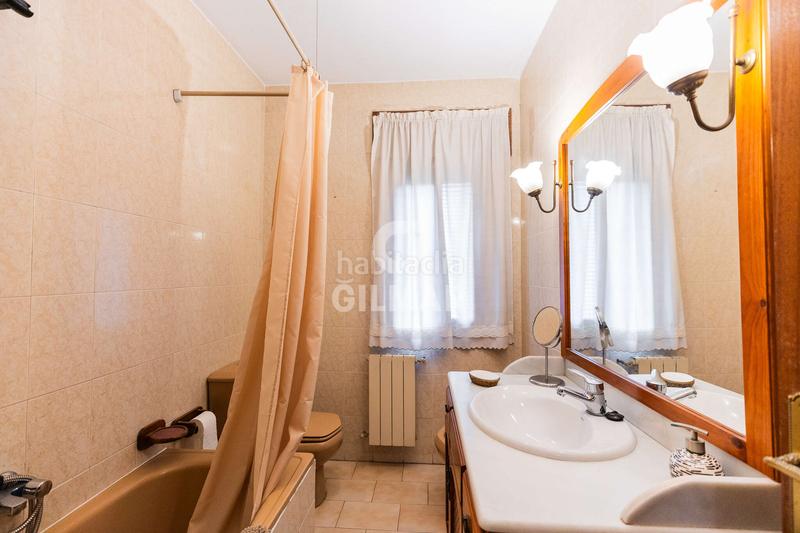 Foto f73f7a9a-9af5-4c71-896e-51576bd97400. Xalet amb calefacció aparcament piscina a Becerril de la Sierra