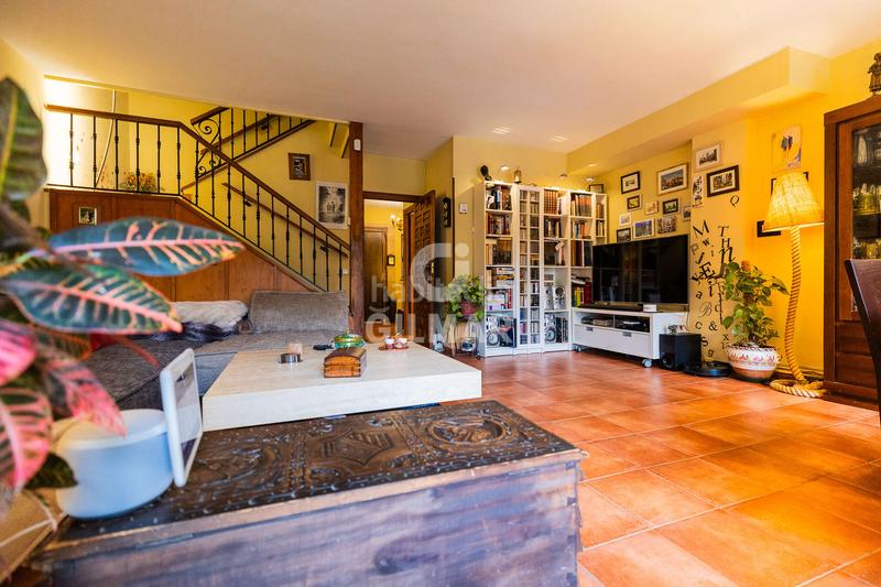 Foto 1b454088-d993-453b-8405-2641ae635707. Reihenhaus mit heizung pool in Navalquejigo-Los Arroyos Escorial (El)