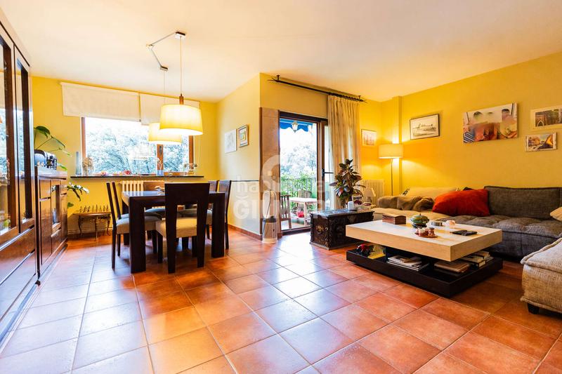 Foto 4d5b789a-af9b-411c-9fed-1a3c848d29c1. Reihenhaus mit heizung pool in Navalquejigo-Los Arroyos Escorial (El)