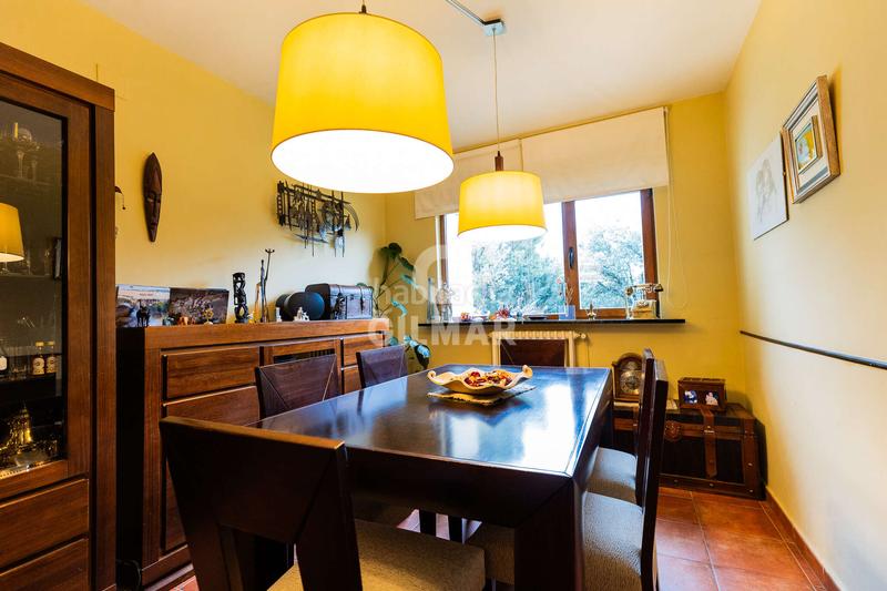 Foto bb7da443-8201-4834-8537-8577e269084b. Reihenhaus mit heizung pool in Navalquejigo-Los Arroyos Escorial (El)