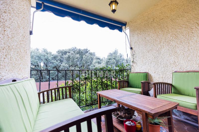 Foto f9b76949-1a00-4435-be81-7f9e4b3da578. Reihenhaus mit heizung pool in Navalquejigo-Los Arroyos Escorial (El)