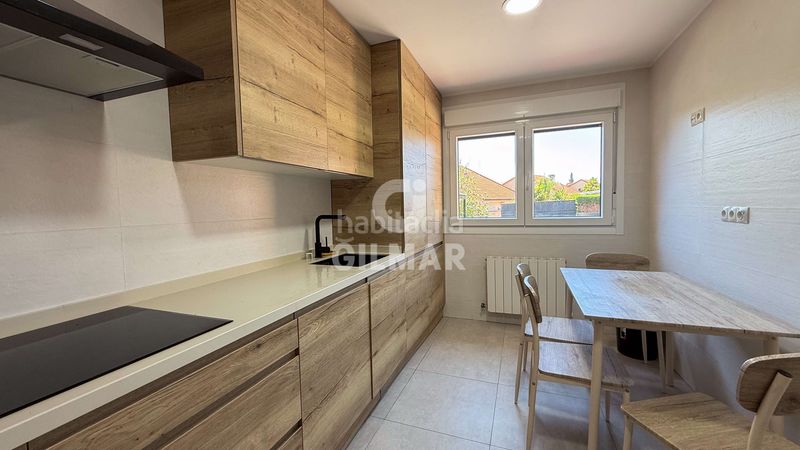 Foto 76231c81-8fde-4217-9c52-2938564e899d. Casa aparellada amb calefacció aparcament piscina a Guadarrama