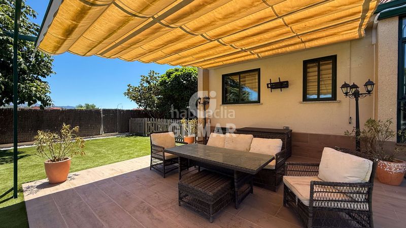 Foto b5d193bb-f7e3-42c8-91a1-e41849bfbaeb. Casa aparellada amb calefacció aparcament piscina a Guadarrama