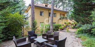 Xalet a Abantos-Carmelitas. Este espectacular chalet independiente, con muchas posibilidades