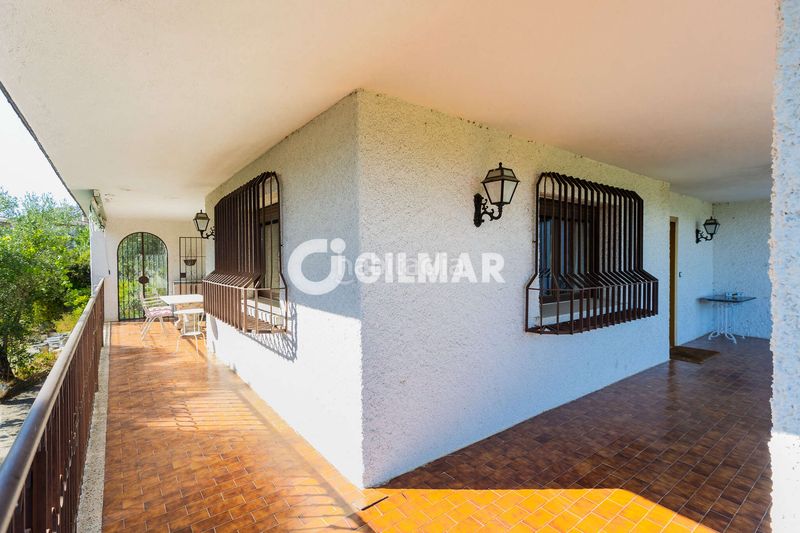 Foto f495094c-eb48-441a-8c23-617fb724f980. Xalet amb calefacció aparcament piscina a Los Ángeles-Jarandilla Torrelodones