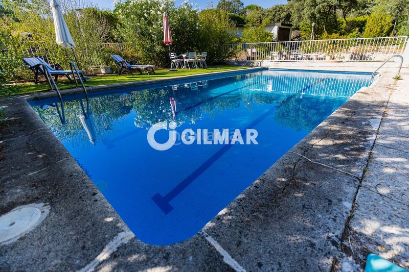 Foto fd13dd68-4477-45bd-a960-6edd585f6650. Xalet amb calefacció aparcament piscina a Los Ángeles-Jarandilla Torrelodones