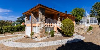 Chalet à Soto del Real. Ubicado en la prestigiosa urbanización soto sierra, en el corazó