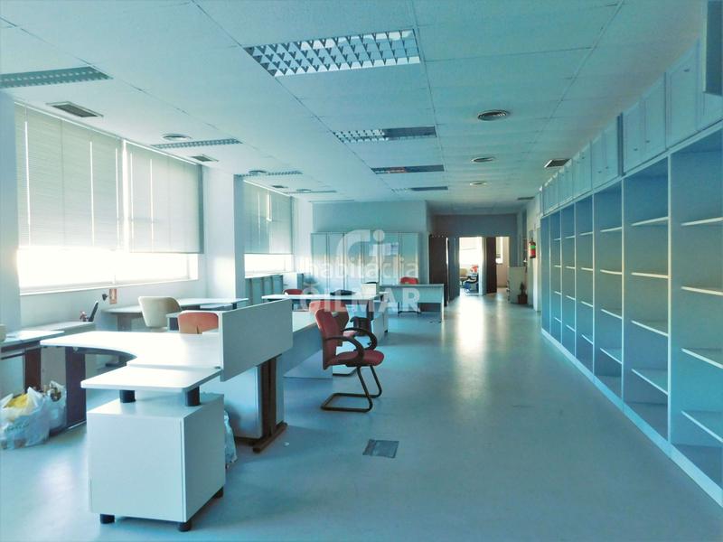 Foto 7f26022f-0a11-41ba-9b57-900cfe6ed889. Büro mit heizung parking in Tres Olivos-Valverde Madrid