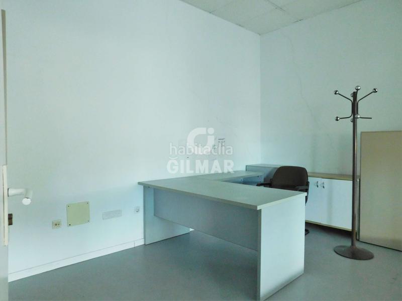 Foto e379e661-2f9a-4fdb-aa32-357a1952666a. Büro mit heizung parking in Tres Olivos-Valverde Madrid