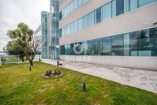 Office space in Estación-Centro. Esta oficina en tres cantos, madrid, es una excelente oportunida