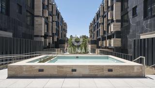 Pis en Peagrande. Se presenta esta exclusiva vivienda en the collection by kronos.