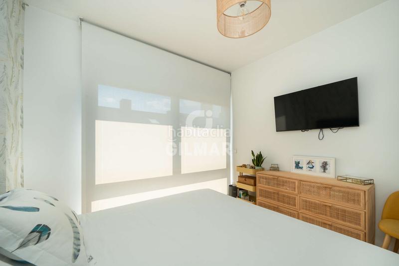 Foto 1b955108-a215-4303-b787-8d7b5306c9cd. Casa aparellada amb calefacció aparcament piscina a Madrid