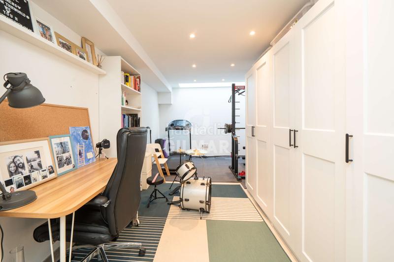 Foto 29a62b6a-6c55-4a6a-8ecb-31e95b41bb13. Casa aparellada amb calefacció aparcament piscina a Madrid