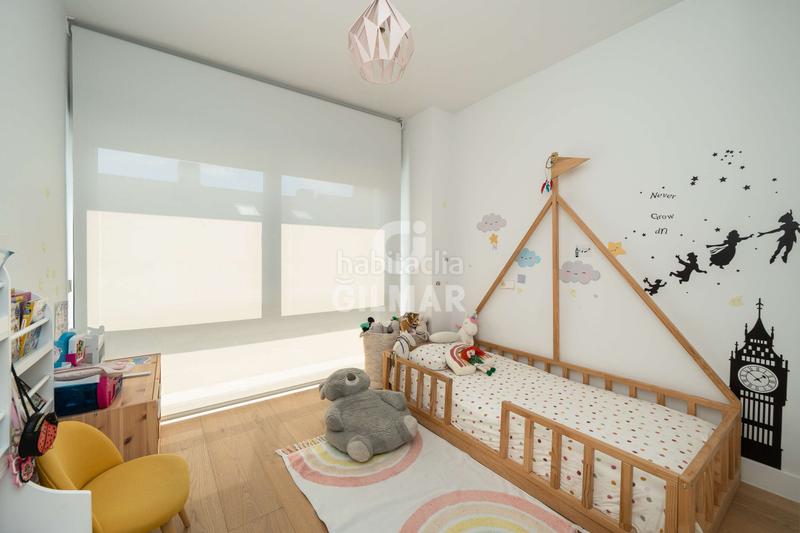 Foto 6fe9009b-8dfe-443f-a567-42b42c6890ee. Casa aparellada amb calefacció aparcament piscina a Madrid