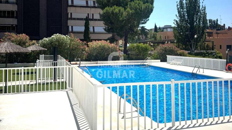 Foto e5a95af3-aaa6-4069-8892-03286ac8c46b. Pis amb calefacció aparcament piscina a Peñagrande Madrid