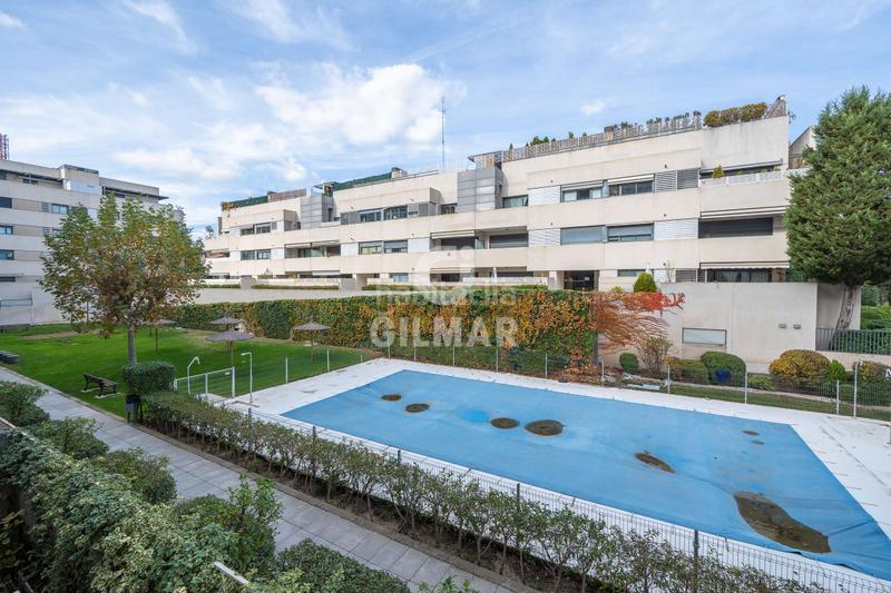 Foto 0ca011ab-8202-4f09-b1c2-103651ff6bf4. Appartamento con riscaldamento piscina in Peñagrande Madrid