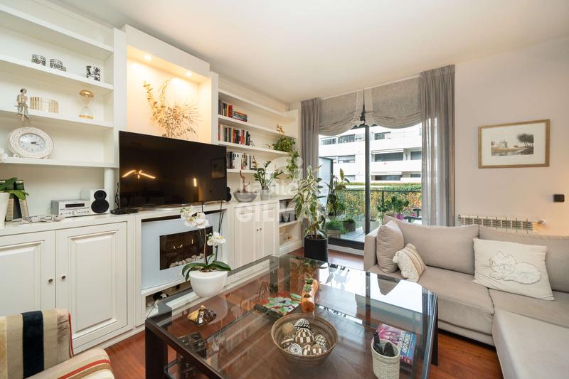 Foto 30bb7dad-6cb7-47a5-95b5-8d08eaba4586. Appartamento con riscaldamento piscina in Peñagrande Madrid