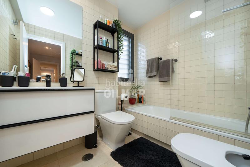 Foto 52e4628d-2afe-4554-b69d-f163385f66d2. Appartamento con riscaldamento piscina in Peñagrande Madrid