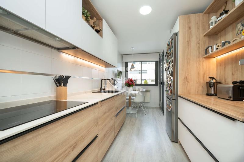 Foto 6b8273e2-bf95-4c89-9c61-18662a623fa1. Appartamento con riscaldamento piscina in Peñagrande Madrid