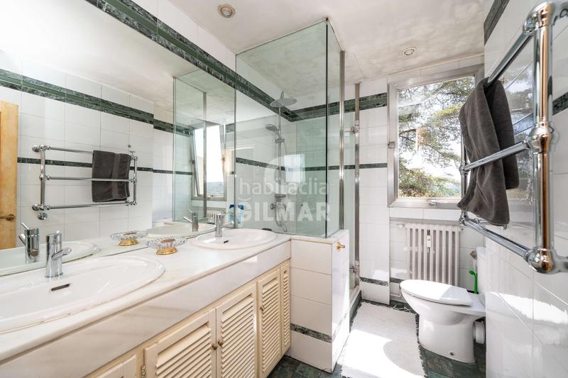 Foto 15057cb3-c5bc-45f1-92a1-131cad4975d6. Pis amb calefacció aparcament piscina a Fuentelarreina Madrid